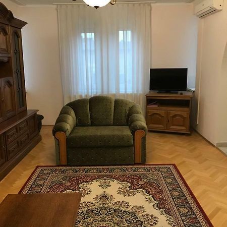 Gabor Pal 1 Apartman 2 Szoba Dunafoldvar Zewnętrze zdjęcie